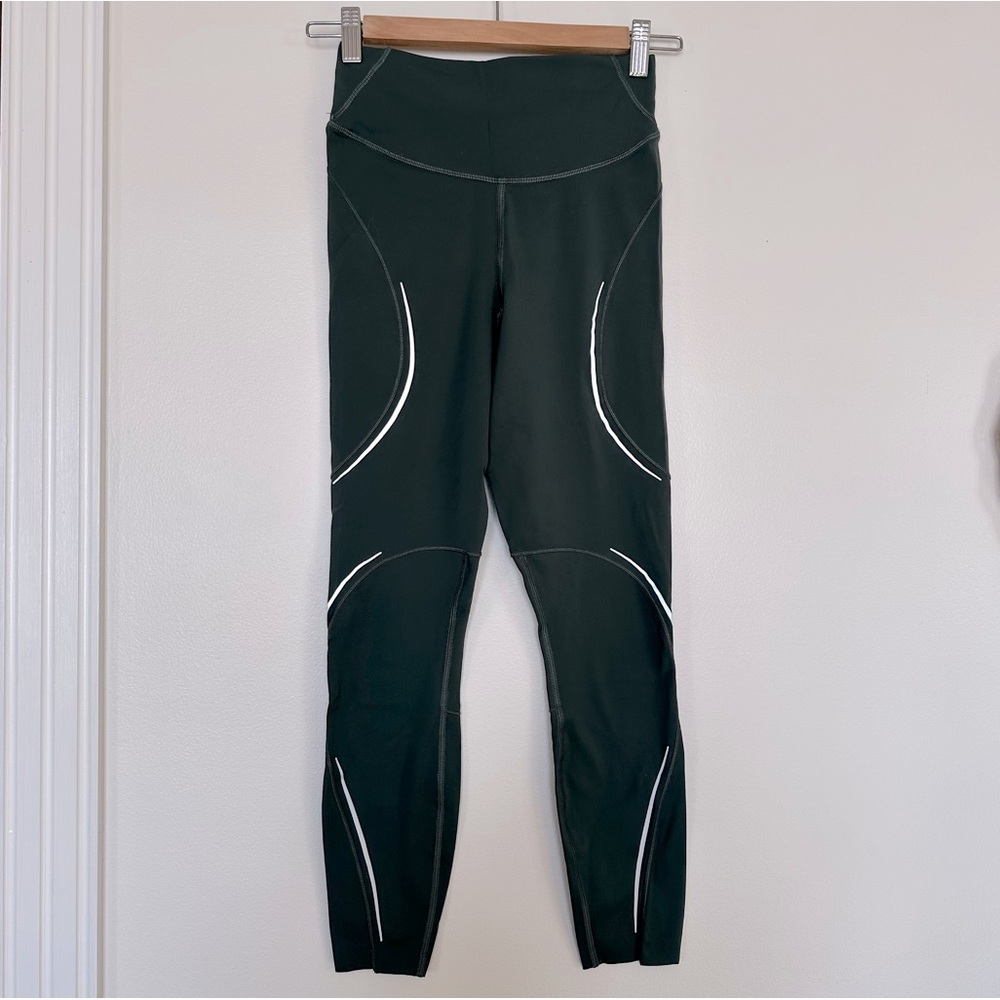 Lululemon Leggings with reflective detail